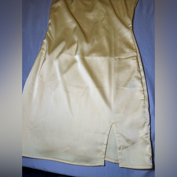 New - Picture 2 of 3